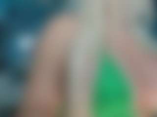 adrianna777's Live Sex Cam Show