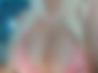 adrianna777's Live Sex Cam Show