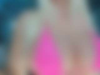 adrianna777's Live Sex Cam Show