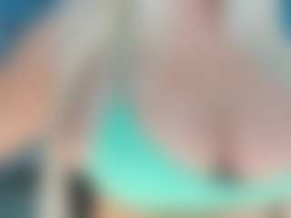 adrianna777's Live Sex Cam Show
