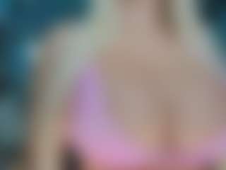 adrianna777's Live Sex Cam Show