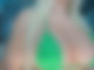 adrianna777's Live Sex Cam Show