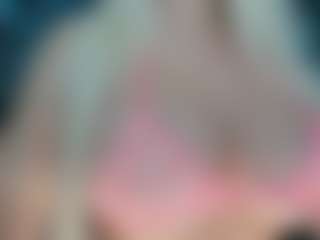 adrianna777's Live Sex Cam Show