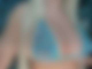 adrianna777's Live Sex Cam Show