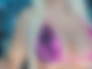 adrianna777's Live Sex Cam Show