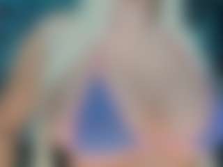 adrianna777's Live Sex Cam Show