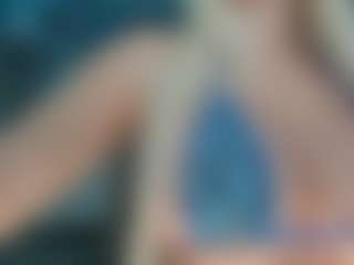 adrianna777's Live Sex Cam Show