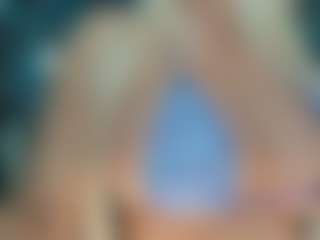 adrianna777's Live Sex Cam Show