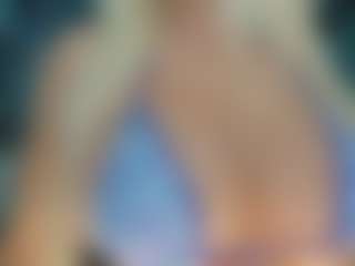 adrianna777's Live Sex Cam Show