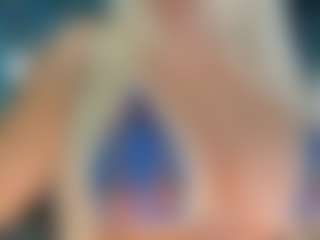 adrianna777's Live Sex Cam Show