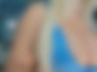 adrianna777's Live Sex Cam Show