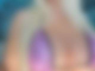 adrianna777's Live Sex Cam Show