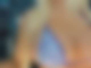 adrianna777's Live Sex Cam Show