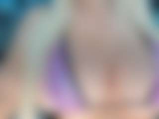adrianna777's Live Sex Cam Show