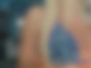 adrianna777's Live Sex Cam Show