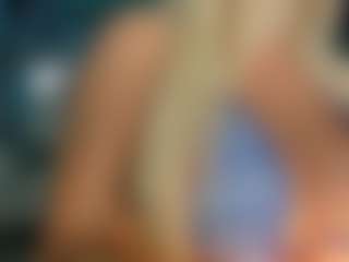 adrianna777's Live Sex Cam Show