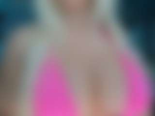 adrianna777's Live Sex Cam Show