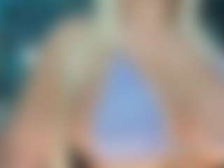 adrianna777's Live Sex Cam Show