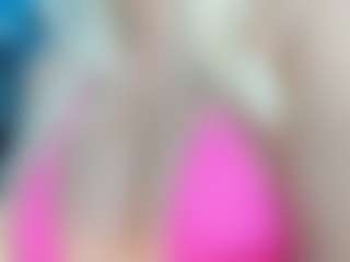 adrianna777's Live Sex Cam Show