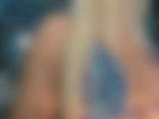 adrianna777's Live Sex Cam Show