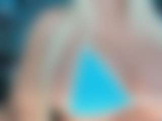 adrianna777's Live Sex Cam Show