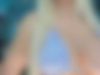 adrianna777's Live Sex Cam Show