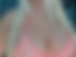 adrianna777's Live Sex Cam Show
