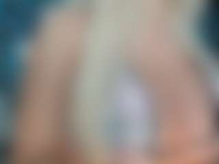 adrianna777's Live Sex Cam Show