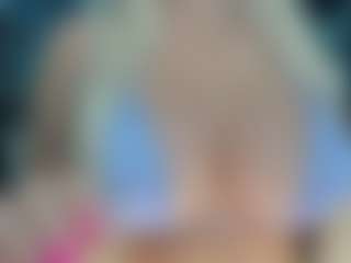 adrianna777's Live Sex Cam Show