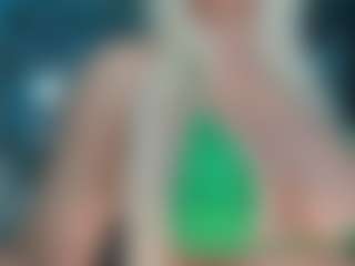 adrianna777's Live Sex Cam Show
