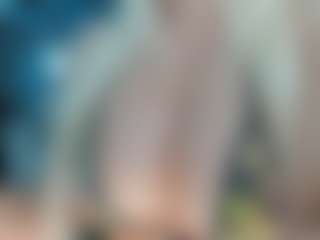 adrianna777's Live Sex Cam Show