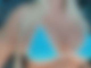 adrianna777's Live Sex Cam Show