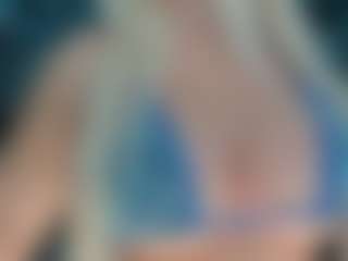 adrianna777's Live Sex Cam Show