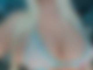 adrianna777's Live Sex Cam Show