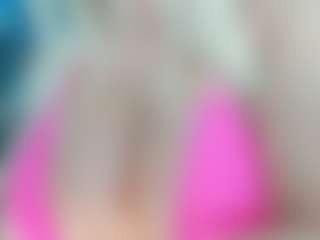 adrianna777's Live Sex Cam Show
