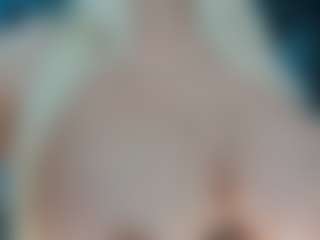 adrianna777's Live Sex Cam Show