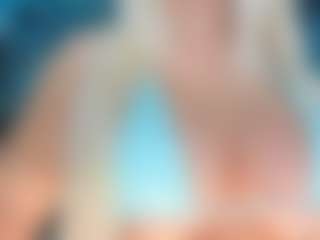 adrianna777's Live Sex Cam Show