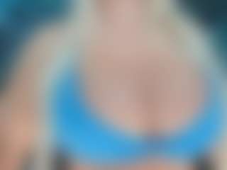 adrianna777's Live Sex Cam Show