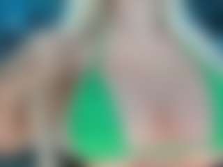 adrianna777's Live Sex Cam Show