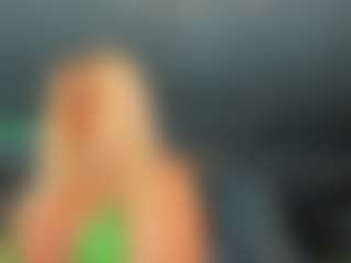 adrianna777's Live Sex Cam Show