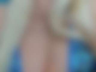 adrianna777's Live Sex Cam Show