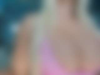 adrianna777's Live Sex Cam Show