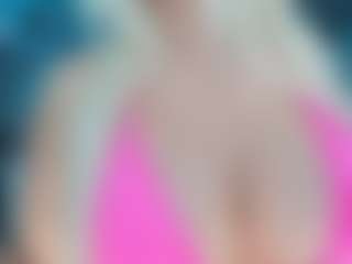 adrianna777's Live Sex Cam Show