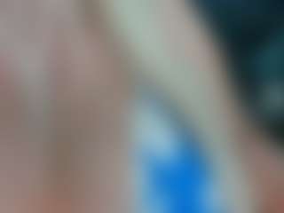 adrianna777's Live Sex Cam Show