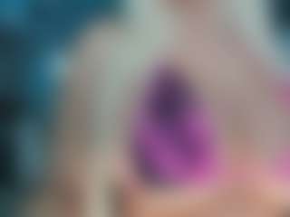adrianna777's Live Sex Cam Show