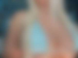 adrianna777's Live Sex Cam Show