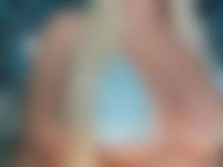 adrianna777's Live Sex Cam Show
