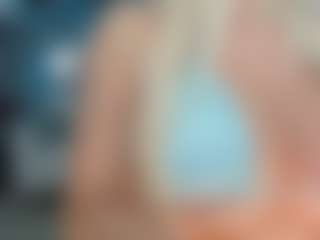 adrianna777's Live Sex Cam Show