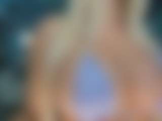 adrianna777's Live Sex Cam Show