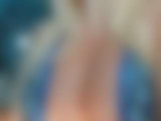 adrianna777's Live Sex Cam Show